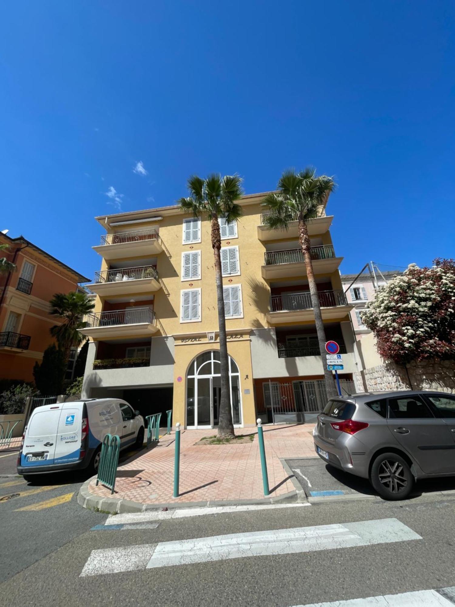 Royal Plazza, Beau T2 Centre Ville, Parking Menton Extérieur photo